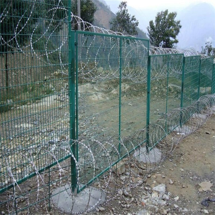 水源地防銹鐵絲網(wǎng)防腐處理圖片1 水源地防銹鐵絲網(wǎng)防腐處理圖片1