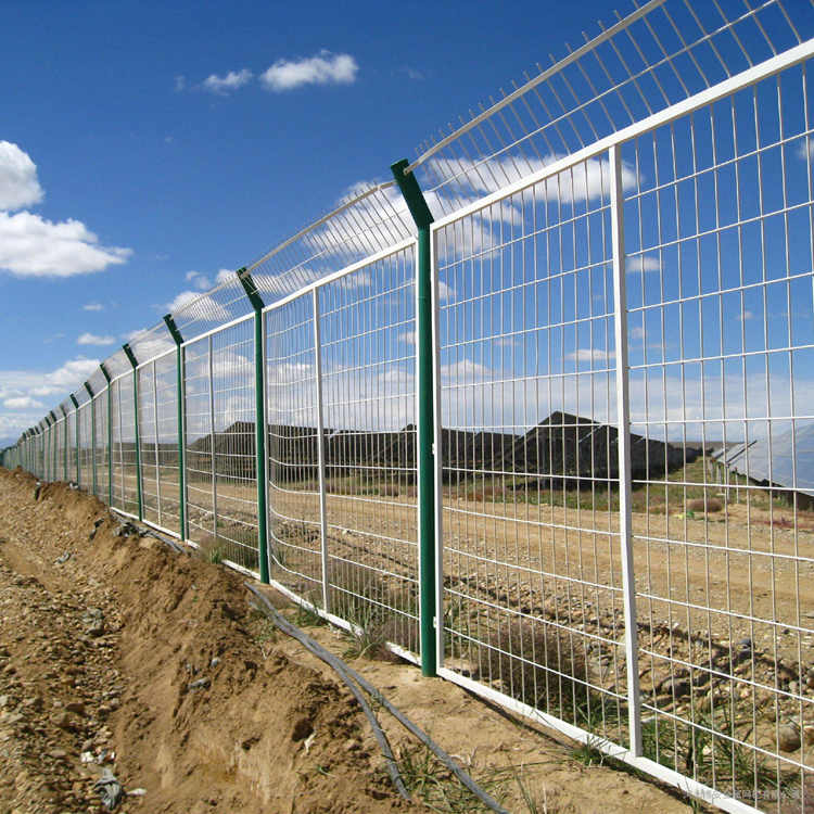 光伏場區(qū)防護(hù)網(wǎng) 光伏場區(qū)防護(hù)網(wǎng)