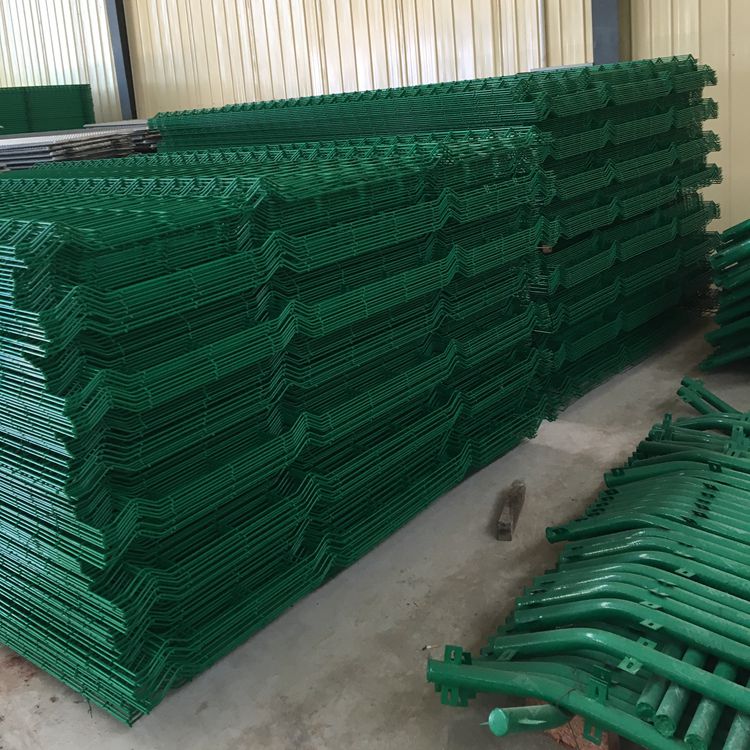 山東養殖魚塘框架圍欄網價位低廉十分安全可靠圖片3