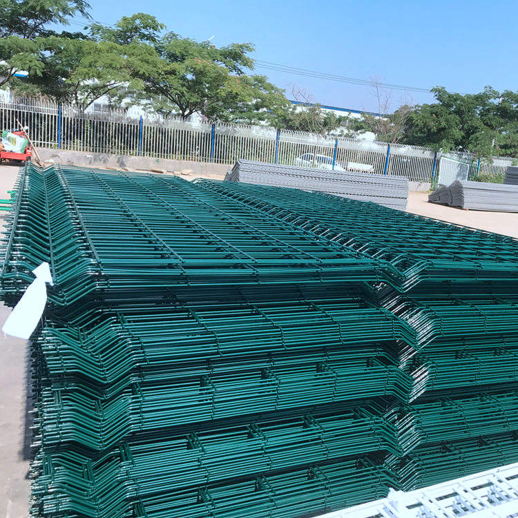 北京大興機場飛行區(qū)圍界鐵絲網(wǎng)安裝完畢圖片4 北京大興機場飛行區(qū)圍界鐵絲網(wǎng)安裝完畢圖片4