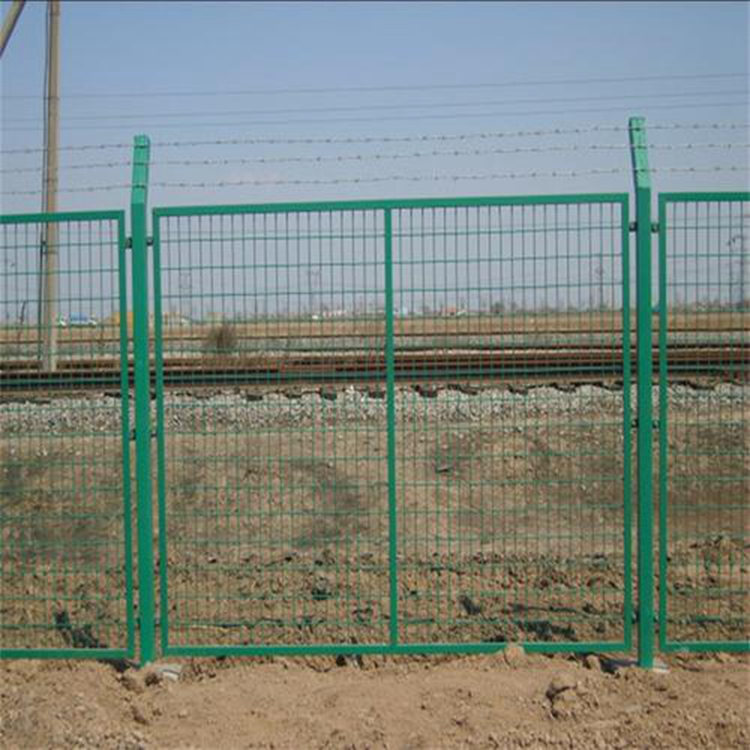 江蘇重點(diǎn)工程組裝式鐵路防護(hù)柵欄施工完畢圖片4 江蘇重點(diǎn)工程組裝式鐵路防護(hù)柵欄施工完畢圖片4