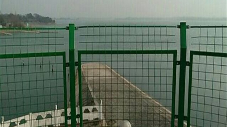 防攀爬隔離網護欄18631858321