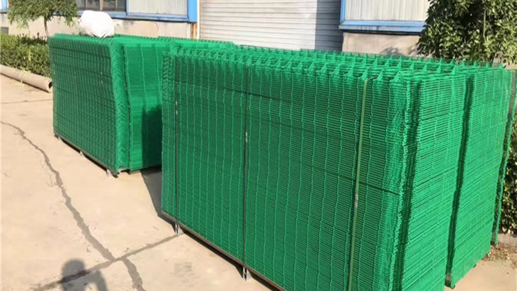 包塑果園護欄18631858321 包塑果園護欄18631858321