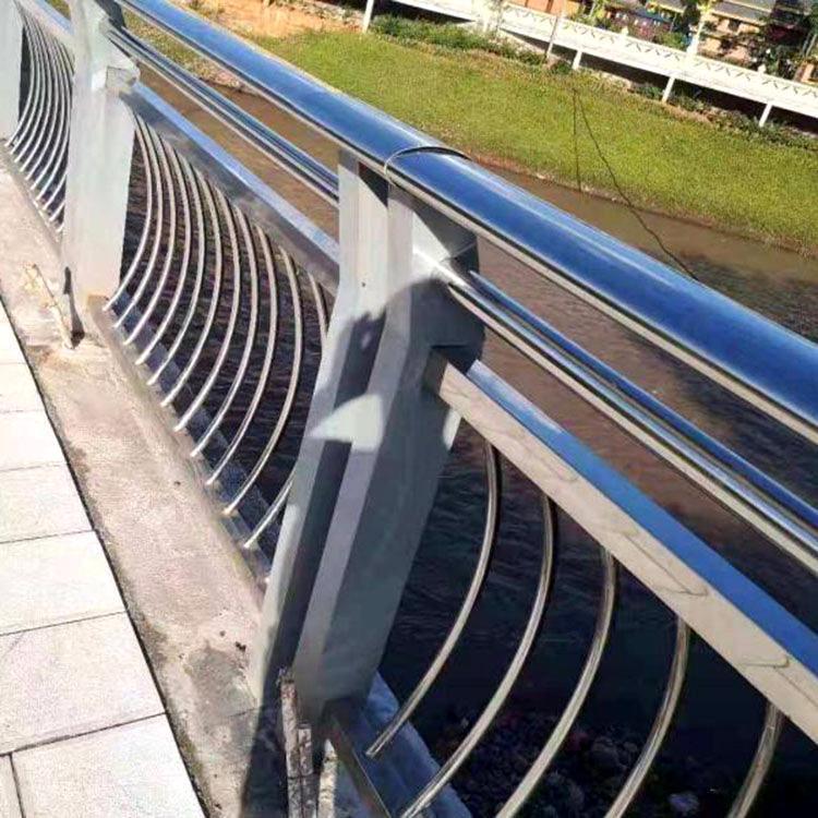 橋梁防撞護欄圖片2